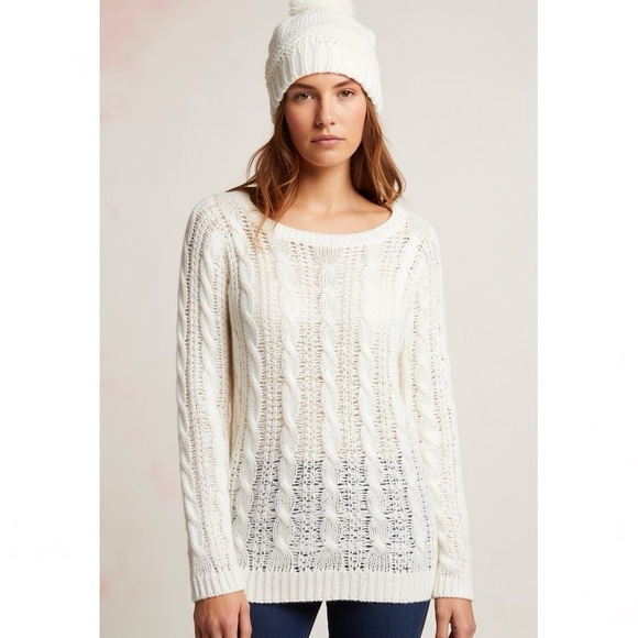 Abercrombie & Fitch Sweaters - Abercrombie & Fitch White Cable Knit Sweater Jessica Simpson Pom Pom Beanie Set
